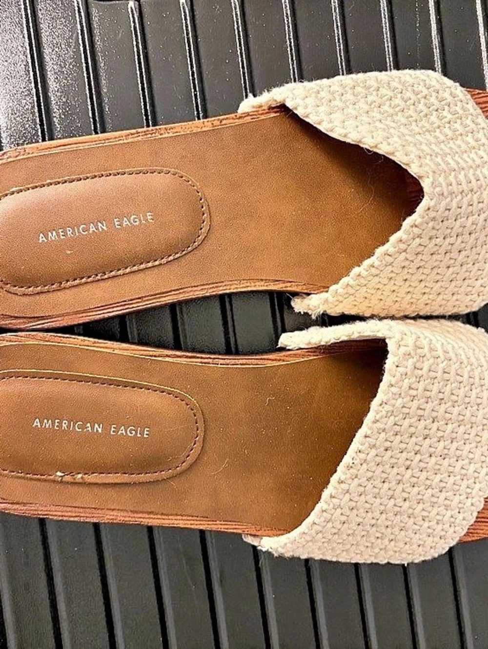 American Eagle AE Crochet Slide Sandal Cream & Brown Size 10 - Picture 3 of 4